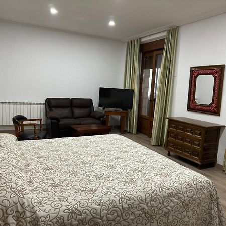 Hostal Aribel Longinos Cercedilla Ngoại thất bức ảnh