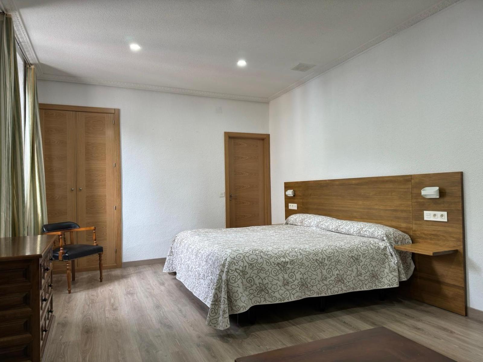 Hostal Aribel Longinos Cercedilla Ngoại thất bức ảnh
