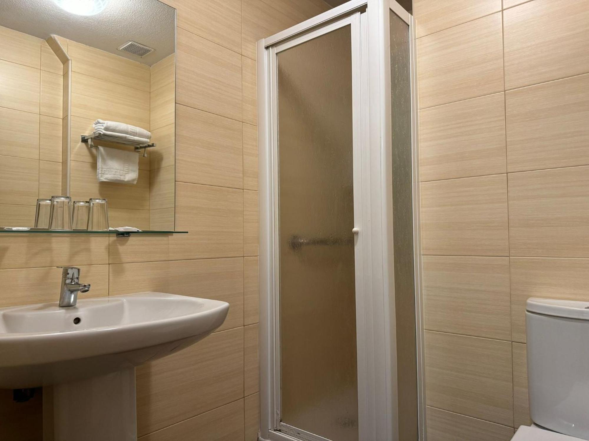 Hostal Aribel Longinos Cercedilla Ngoại thất bức ảnh