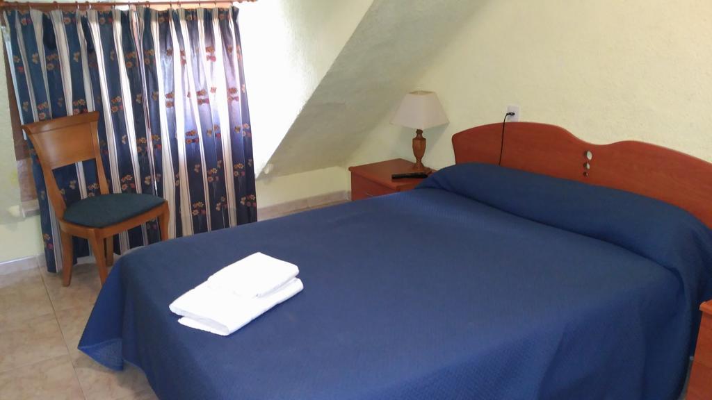 Hostal Aribel Longinos Cercedilla Ngoại thất bức ảnh