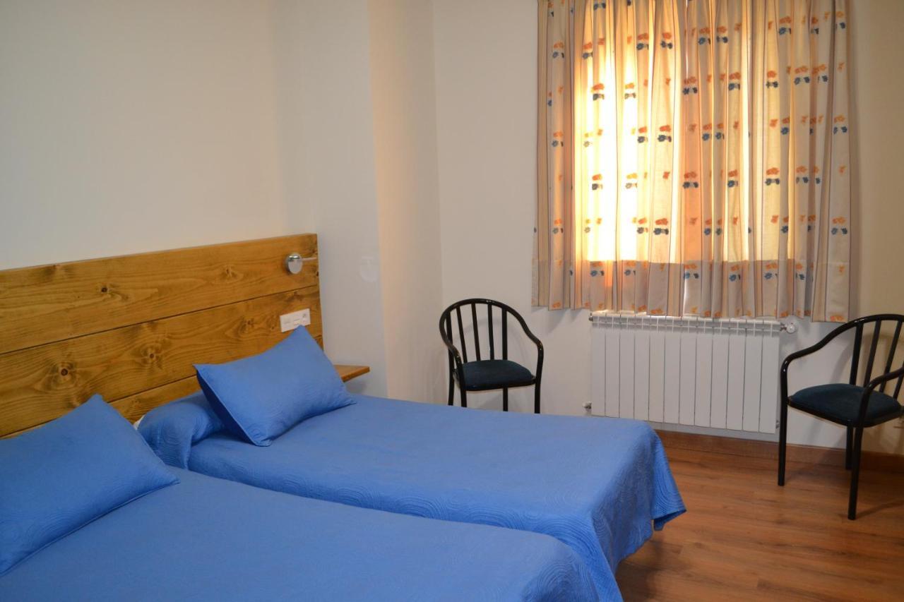 Hostal Aribel Longinos Cercedilla Ngoại thất bức ảnh